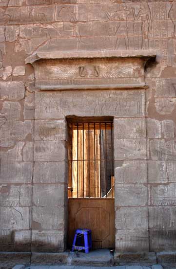 Temple of Horus at Edfu, Egypt.....معبد حورس بادفو Picture 241001